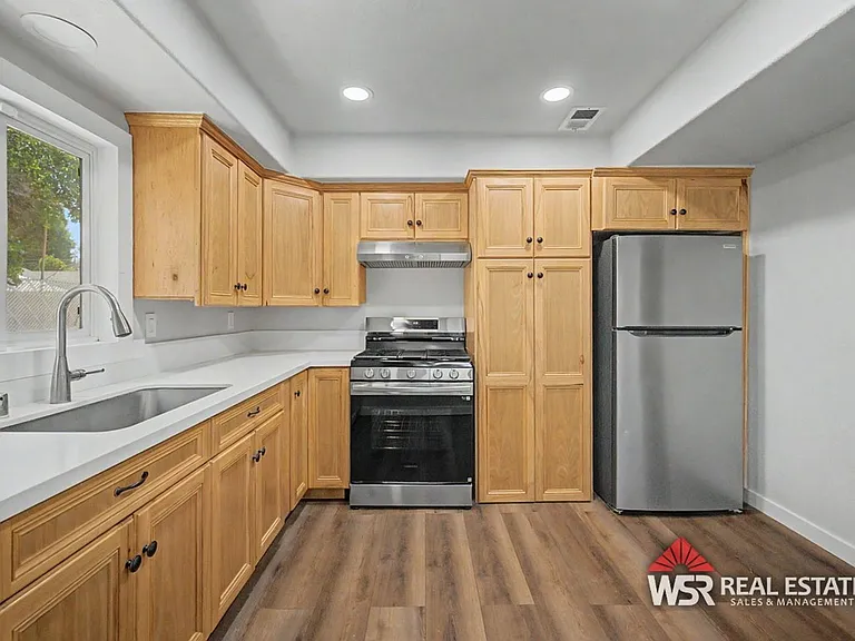 1030 E Brockton Ave #1 — Photo 6