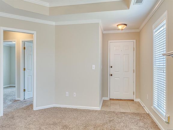 4th image of 1557 Hallwood Ln