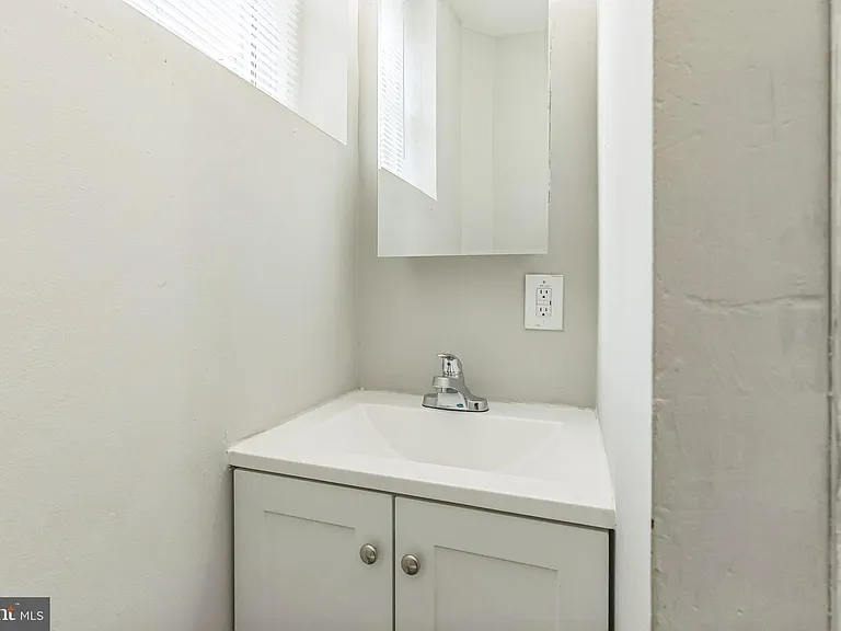 3533 Joyce St — Photo 13