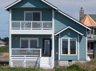 305 Marine View Dr SE, Ocean Shores, WA