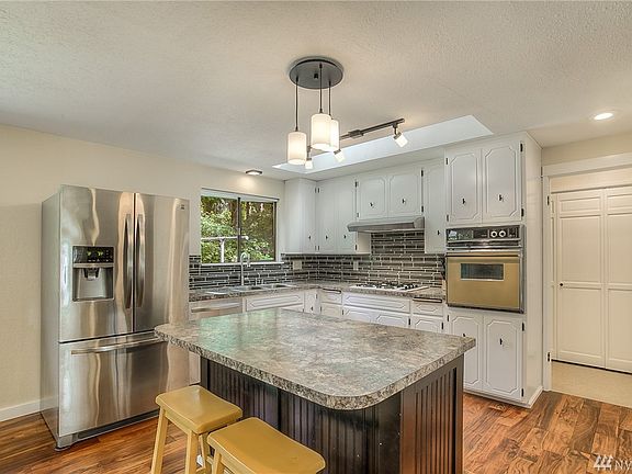 5th image of 4205 73rd Ave NW