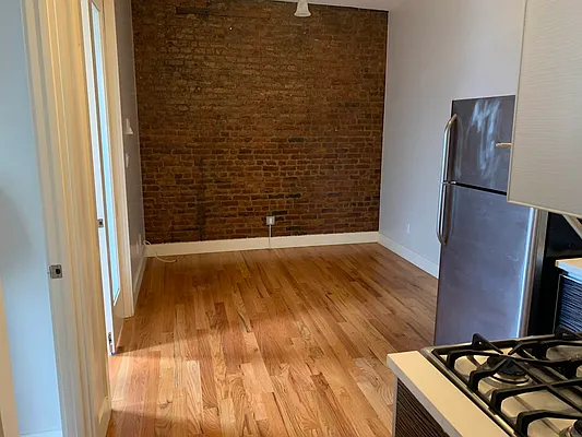 Rented by Nooklyn NYC LLC | media 6