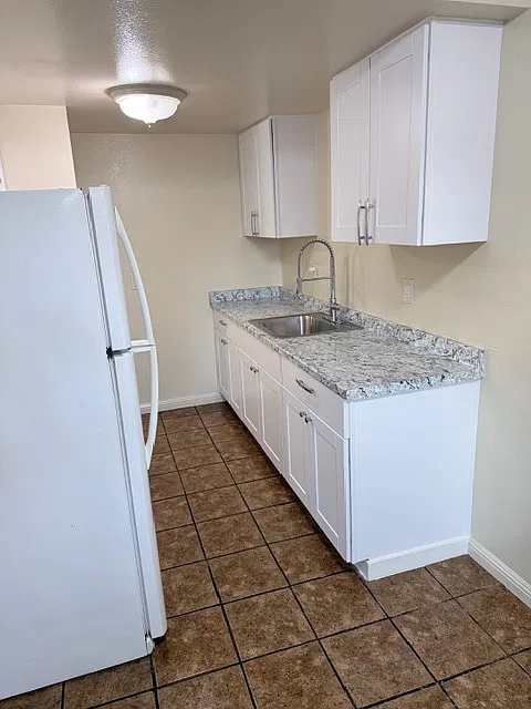 2 bed, 900 sqft, $2,750 — Photo 3