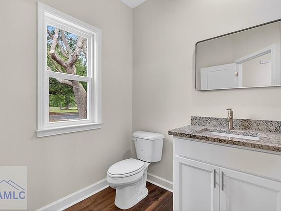 5th image of 1151 Mayflower Rd NE