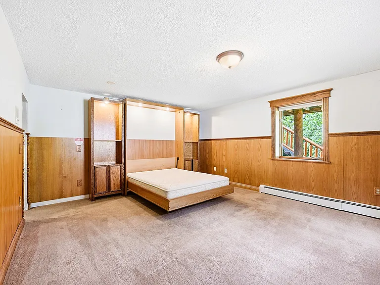 652 Bear Mountain Rd — Photo 23
