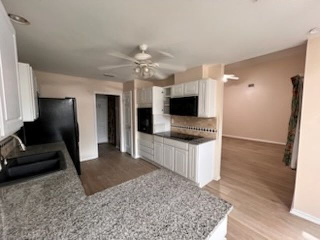 1st image of 106 Breezy St