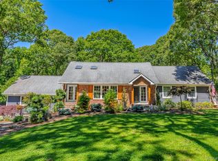 14 Locust Avenue, East Setauket, NY 11733