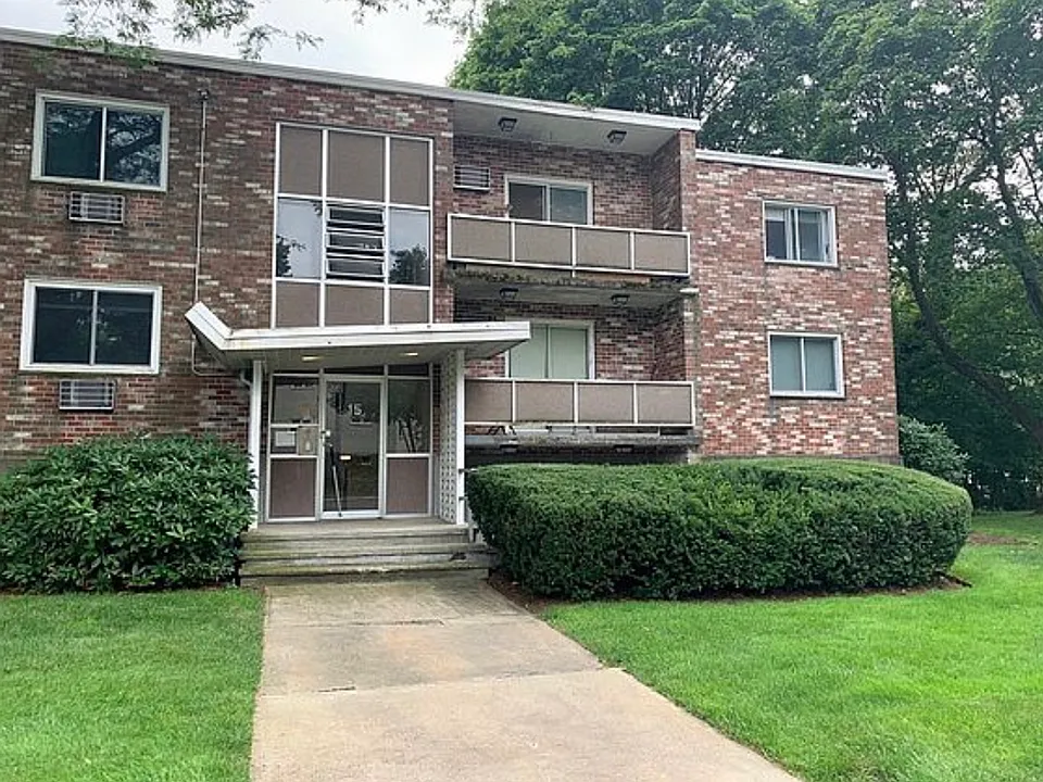 15 Lionel Ave