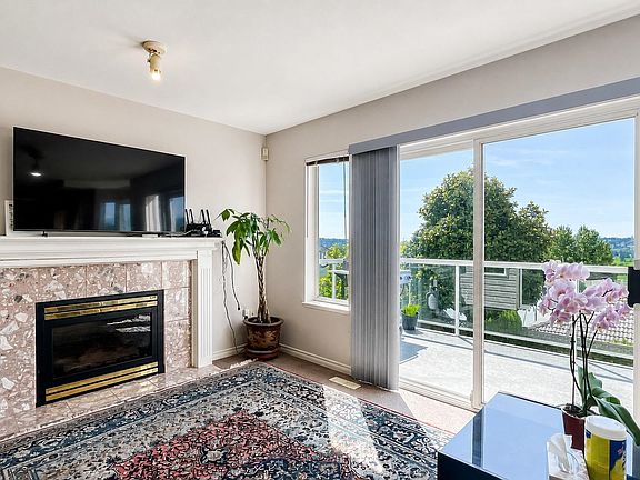 2nd image of 1161 Coutts Way