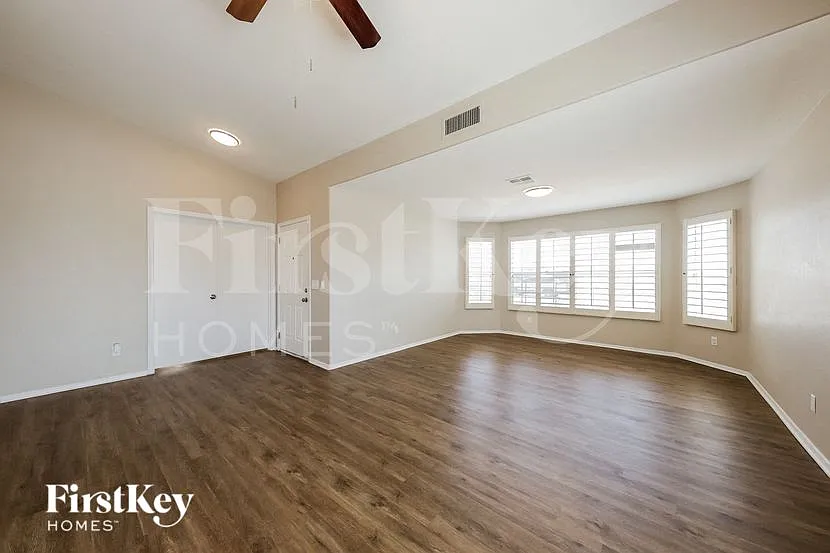 Building Photo - 2222 N 90th Ln