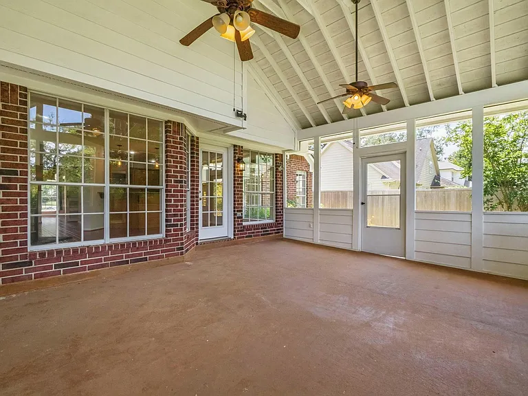 7314 Charred Pine Dr — Photo 32
