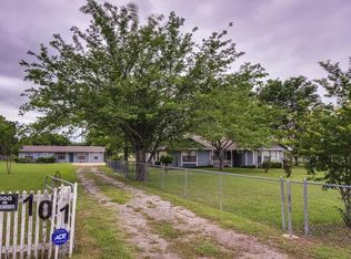 101 Rockett Ln, Red oak, TX 75154