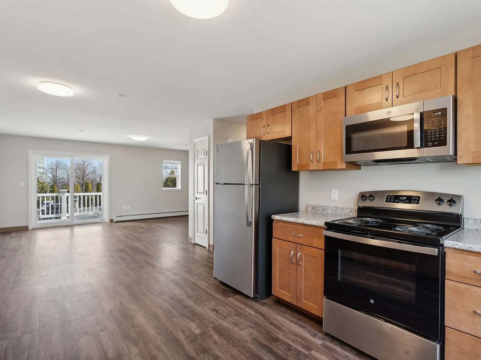 3 bed, 1936 sqft, $4,500 — Photo 4