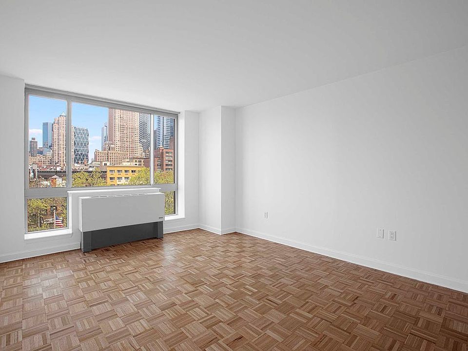 1st image of 360 W 43rd St APT N2h