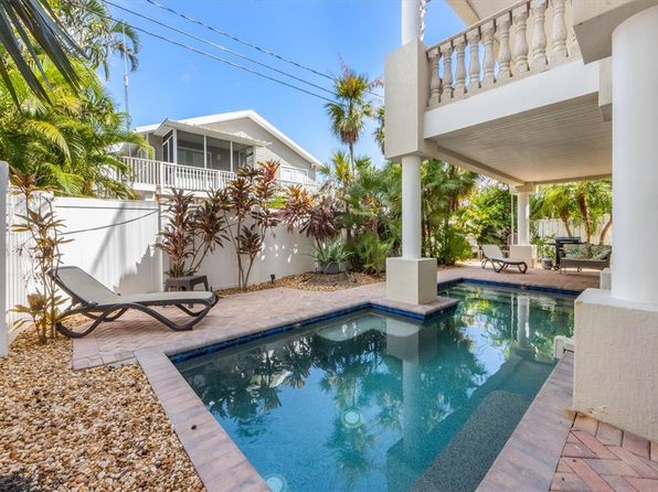 2309 Avenue C, Bradenton Beach, FL 34217