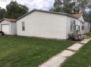 1743 NE 2nd Pl, Hermiston, OR 97838