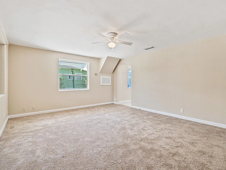 608 Missouri Ave — Photo 10