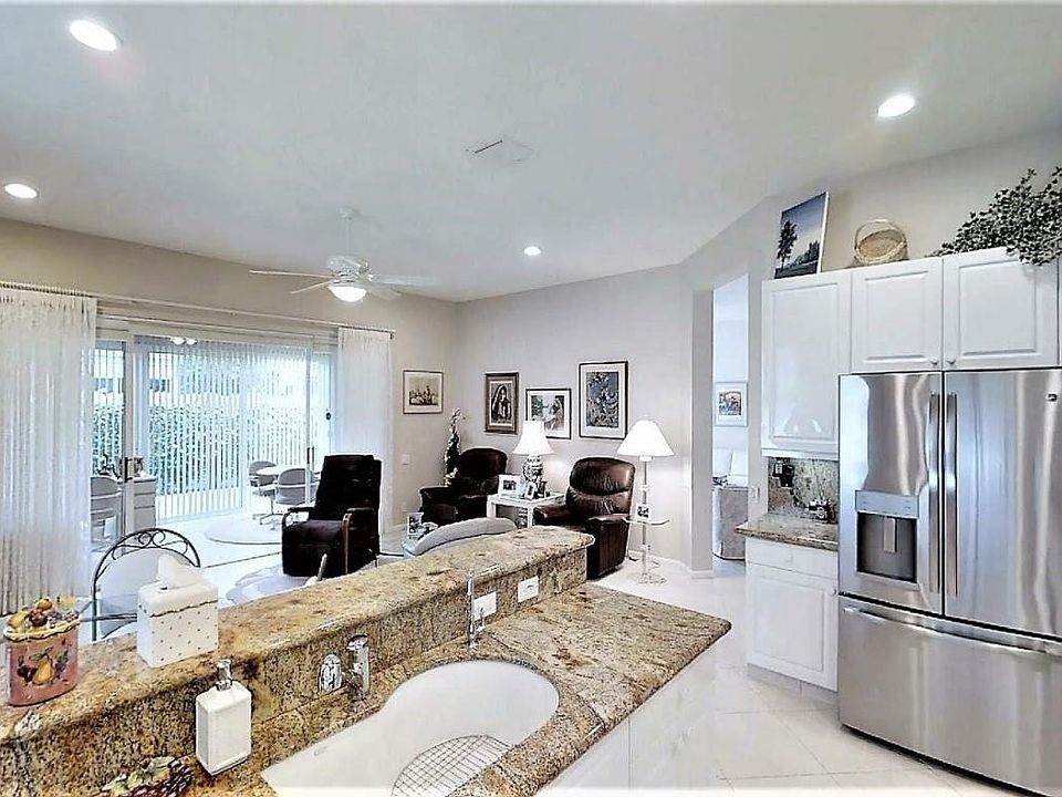 Chimere Kitchen to Family room