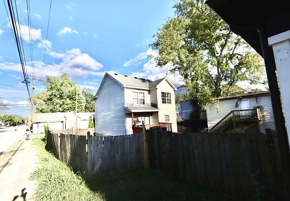 5th image of 1931 14th Ave N