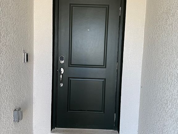 2nd image of 277 Lawson Ave #2