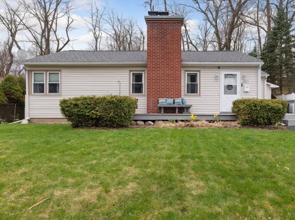 2401 Hillsdale Ave, Kalamazoo, MI 49006