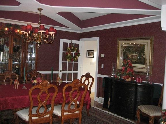 Formal Dining