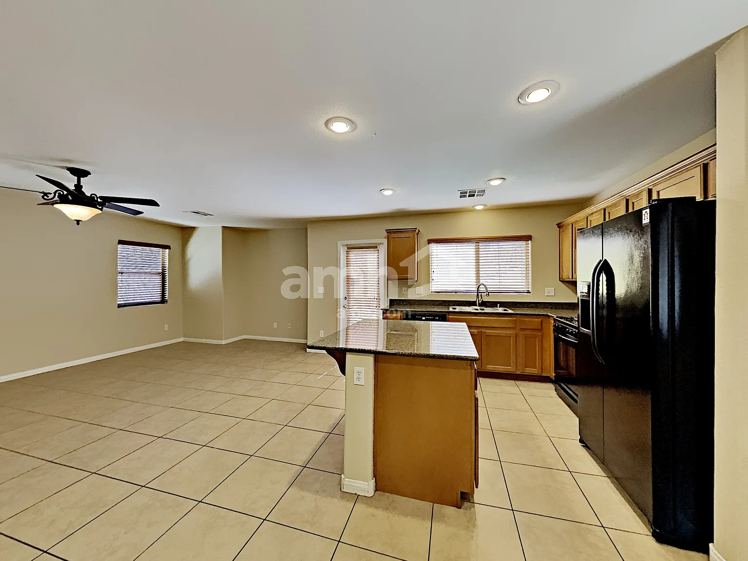 3 bed, 2.5 bath, 1750 sqft, $2,175 — Photo 4