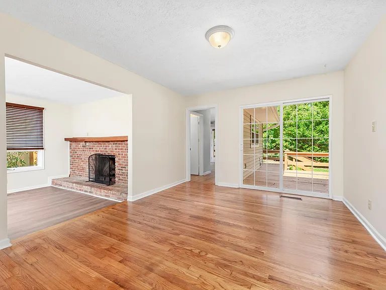 1111 Cherokee Dr — Photo 11