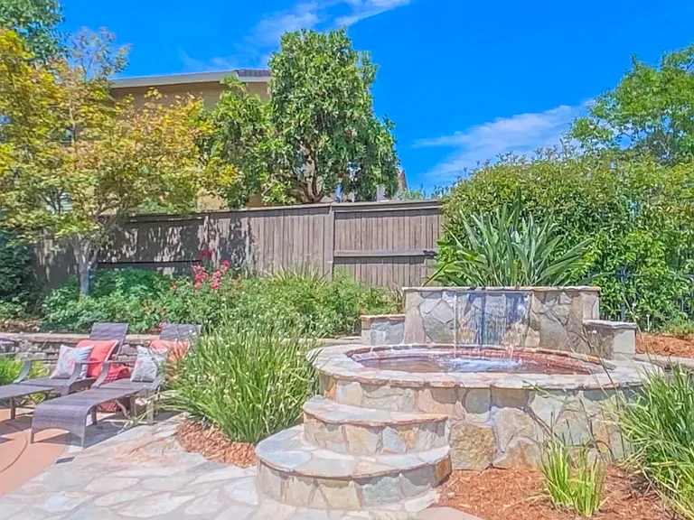 2263 Muratura Way — Photo 29