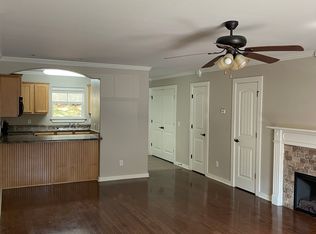 2011 Karrington Rdg #B, Springdale, AR 72762