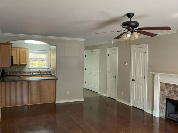 2011 Karrington Rdg #B, Springdale, AR 72762