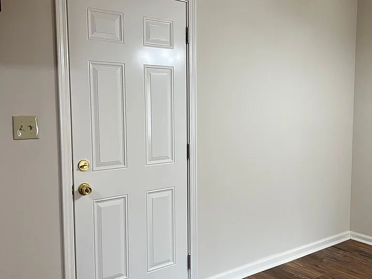 16 Traylor St — Photo 9