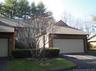 28 Chateau Margaux, Bloomfield, CT 06002
