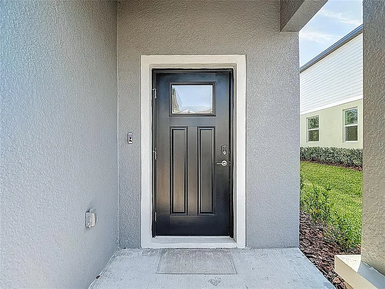 6170 Shiner St — Photo 2
