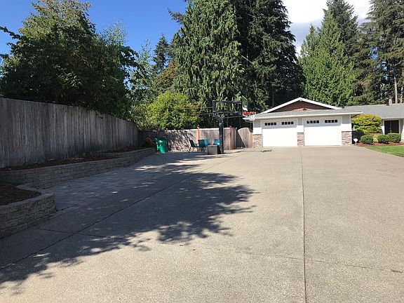3rd image of 1614 Ross Cir SE