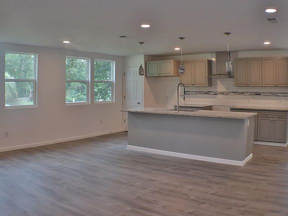 4th image of 2285 Hidden Waters Dr W