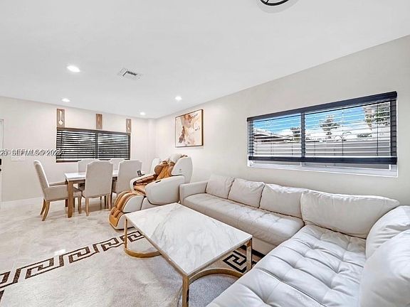 4th image of 615 NW 10th Ter APT 1