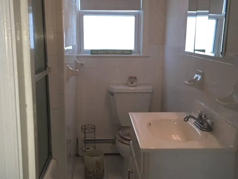 1335 Simpson Ave — Photo 10