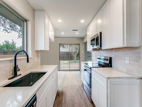 5th image of 649 Reno St