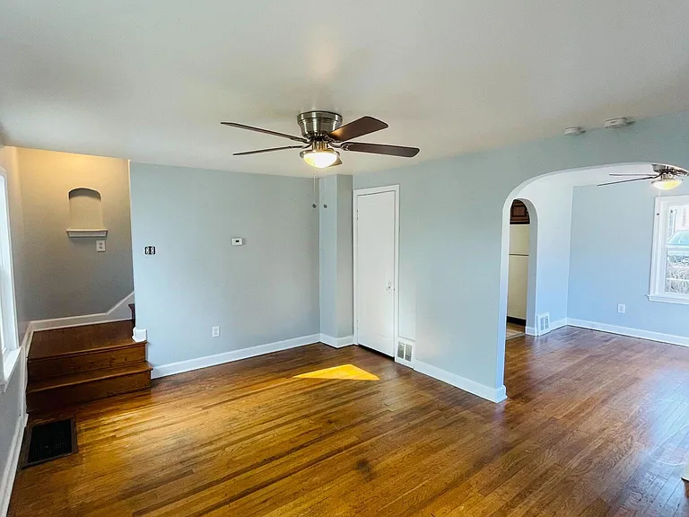 1305 Highland Ave — Photo 8