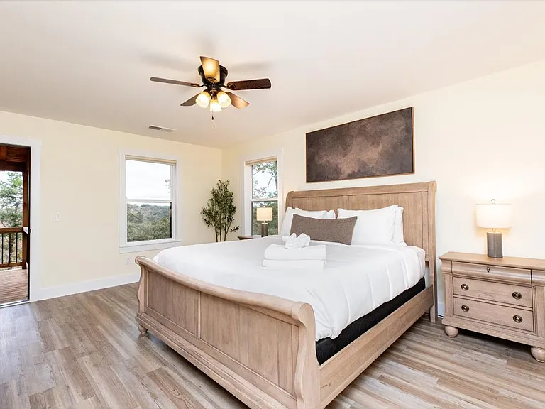 458 Palisade Dr — Photo 5