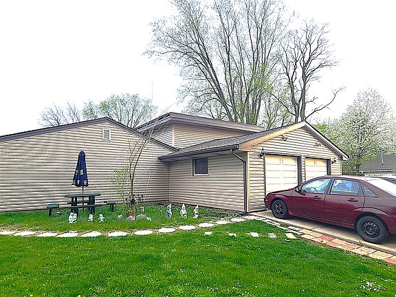 2nd image of 241 Fairwood Dr