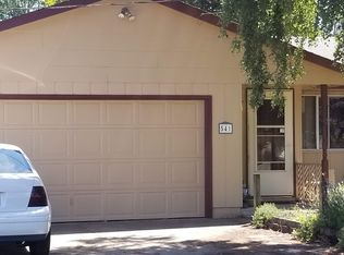 541 S 46th St, Springfield, OR 97478