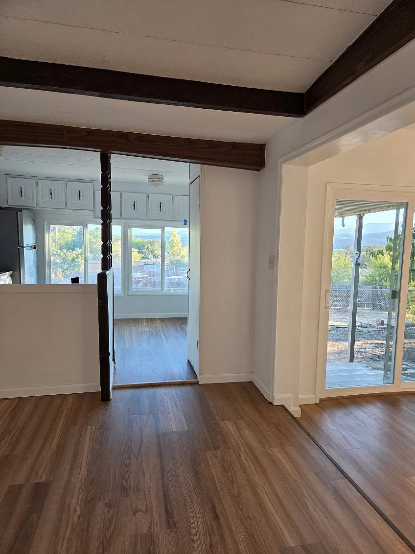 3 bed, 800 sqft, $1,800 — Photo 3