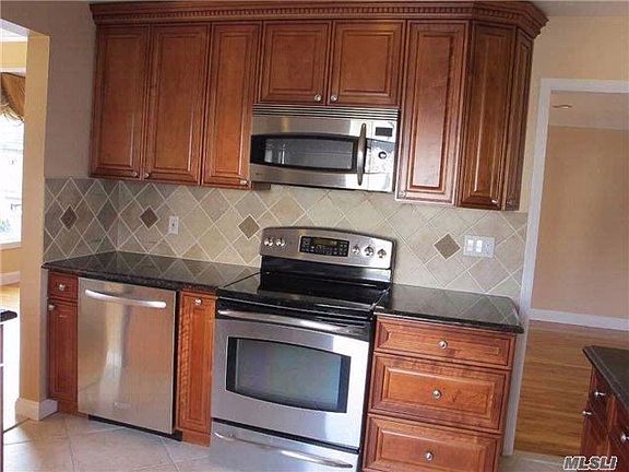 2nd image of 1549 215th St #1
