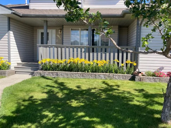 4920 S 53rd Ave #2, Whitecourt, AB T7S 1V4