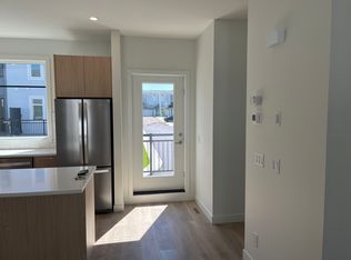 857 S Belmont Dr SW #227, Calgary, AB T2X4P2