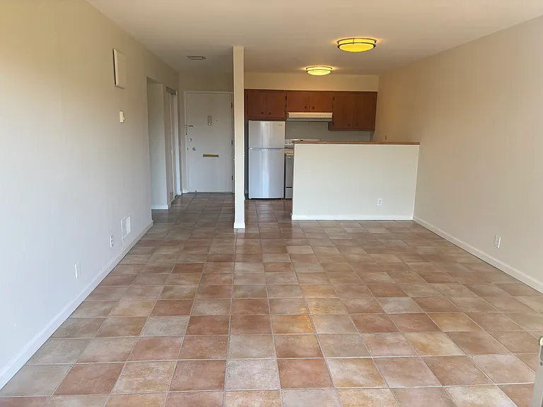 570 Mira Vista Ave #106 — Photo 6
