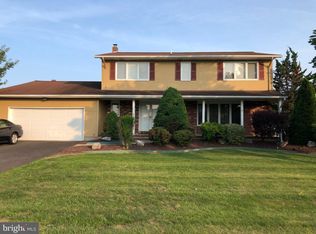 61 Peter Rafferty Dr, Hamilton, NJ 08690