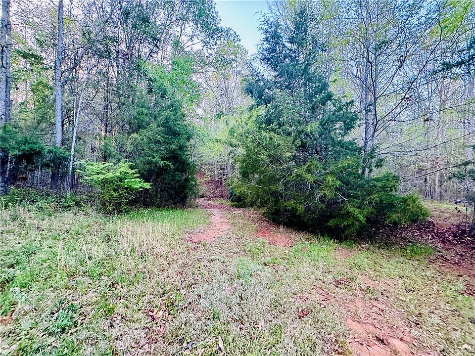 2nd image of 58 Lake Ridge Rd